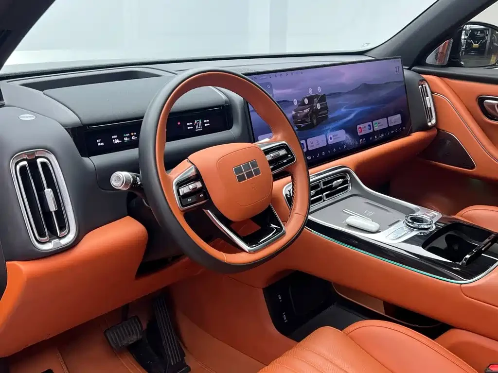Geely Galaxy M9 210km 4WD, снимка 8 - Автомобили и джипове - 56715120