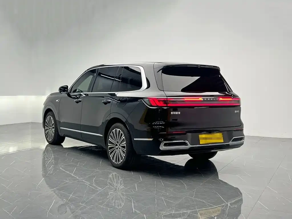 Geely Galaxy M9 210km 4WD, снимка 4 - Автомобили и джипове - 56715120