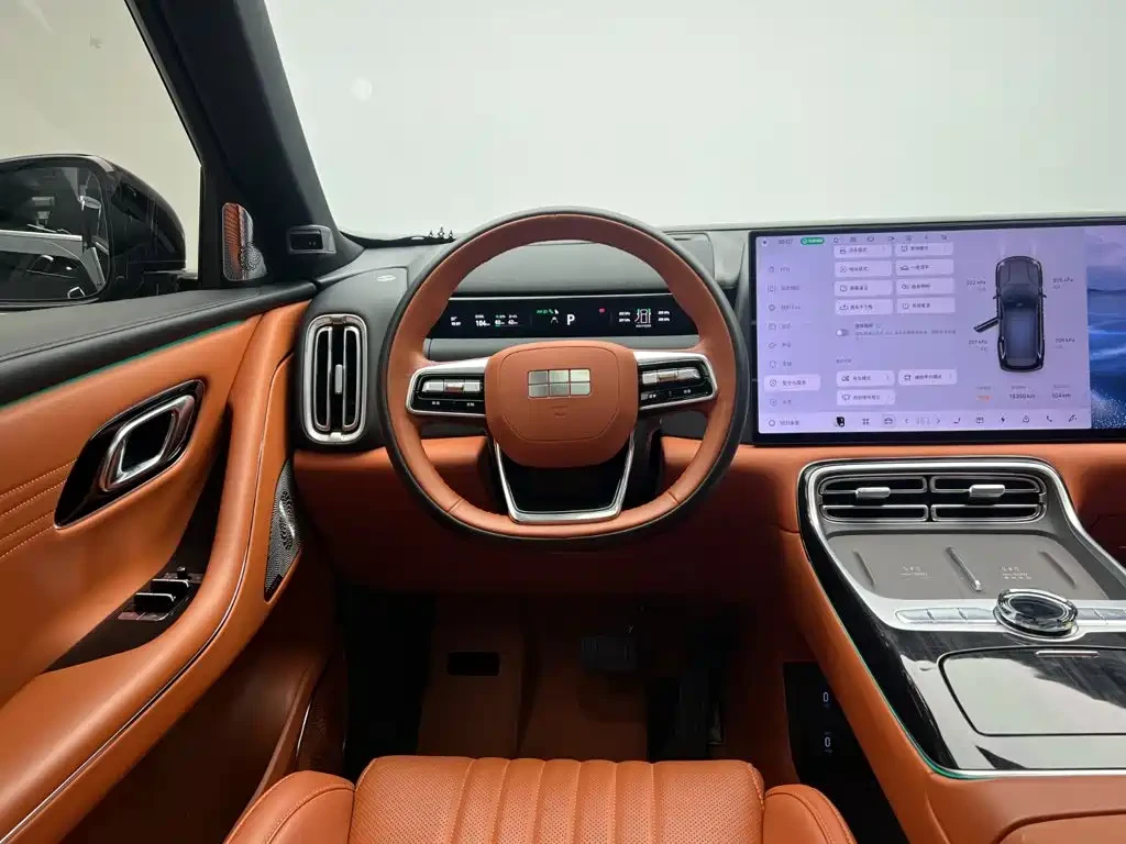 Geely Galaxy M9 210km 4WD, снимка 10 - Автомобили и джипове - 56715120