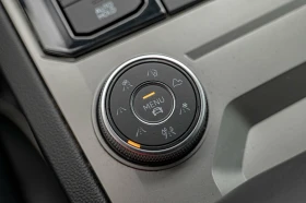 VW Touareg 3.0TDI/ACC/HuD/Virtual/Амбиент/Камера/Lane Assist/, снимка 14