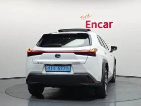Lexus UX, снимка 4