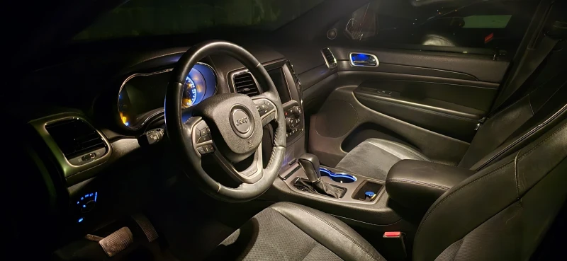 Jeep Grand cherokee WK2, снимка 9 - Автомобили и джипове - 52818125
