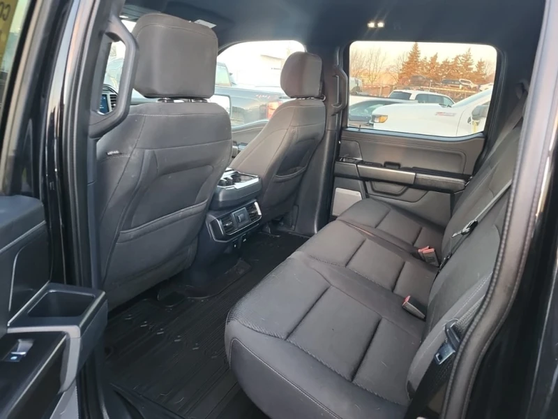 Ford F150 * XLT CREW CAB SHORT BED * CARFAX * БЕЗ ПЪРВОНАЧАЛ, снимка 13 - Автомобили и джипове - 52964335