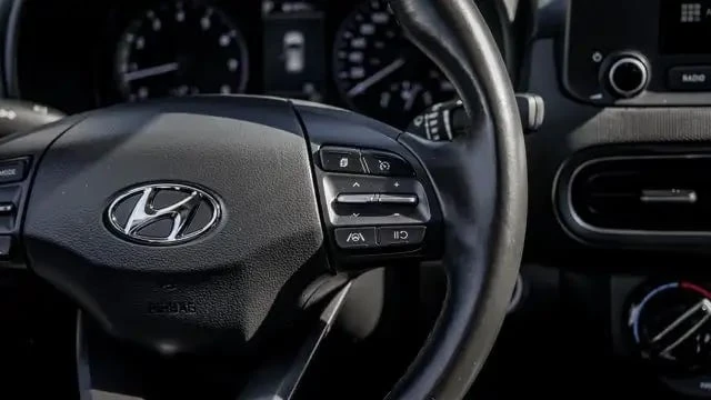 Hyundai Kona / Preferred 2.0L AWD / ПОДГРЕВИ / CARFAX / , снимка 17 - Автомобили и джипове - 53338918