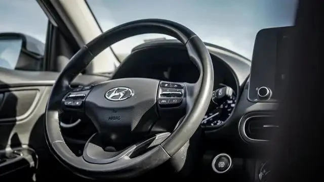 Hyundai Kona / Preferred 2.0L AWD / ПОДГРЕВИ / CARFAX / , снимка 15 - Автомобили и джипове - 53338918