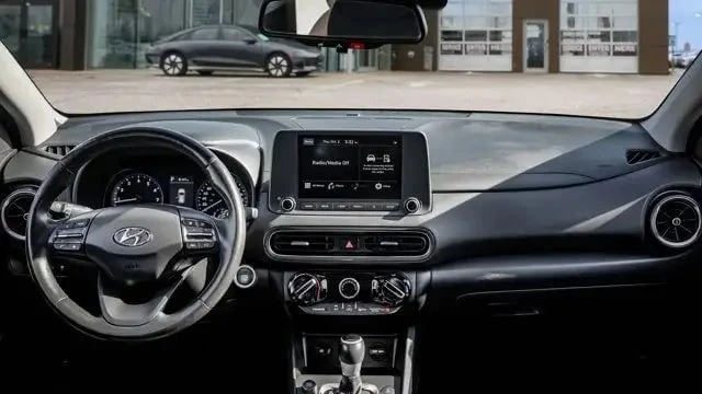 Hyundai Kona / Preferred 2.0L AWD / ПОДГРЕВИ / CARFAX / , снимка 11 - Автомобили и джипове - 53338918