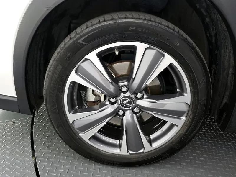 Lexus UX | Mobile.bg � ����������� 5