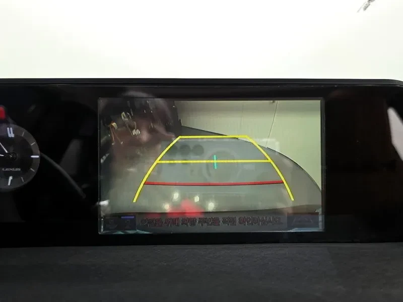 Lexus UX | Mobile.bg � ����������� 15