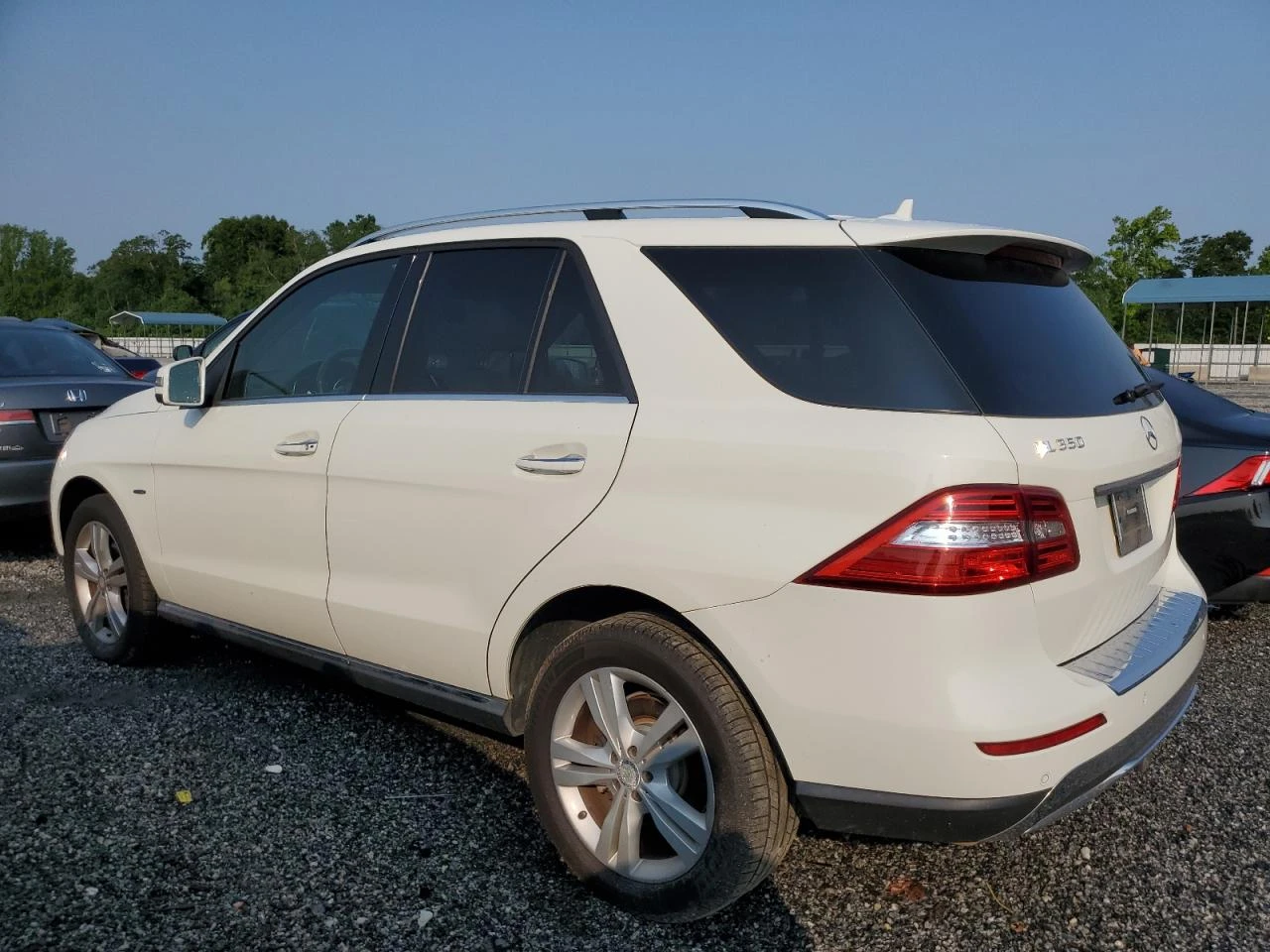 Mercedes-Benz ML 350 BLUETEC* 4MATIC* KEYLESS* PANO - изображение 4