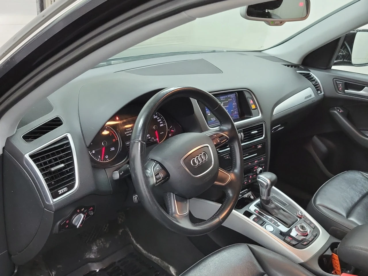 Audi Q5 * CARFAX * АВТО КРЕДИТ * ЦЕНА ДО БГ! - изображение 9