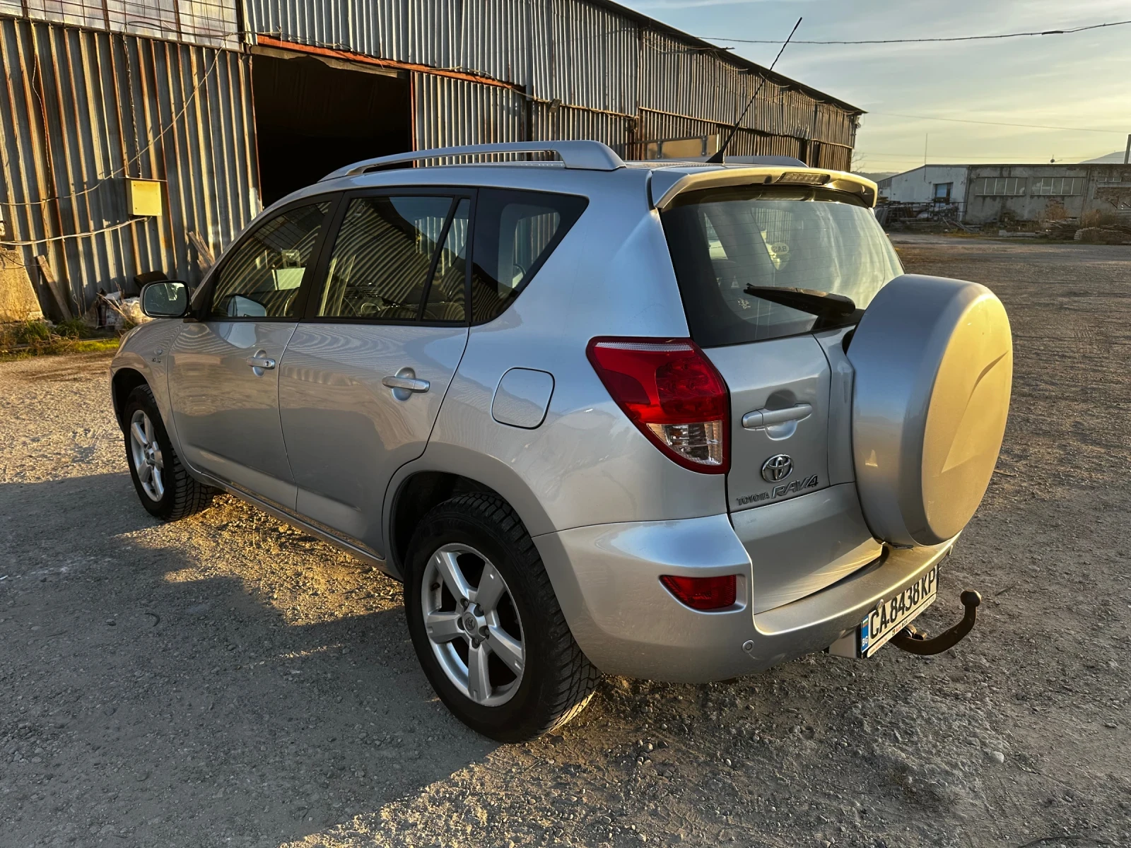 Toyota Rav4 2.2 Diesel - изображение 2