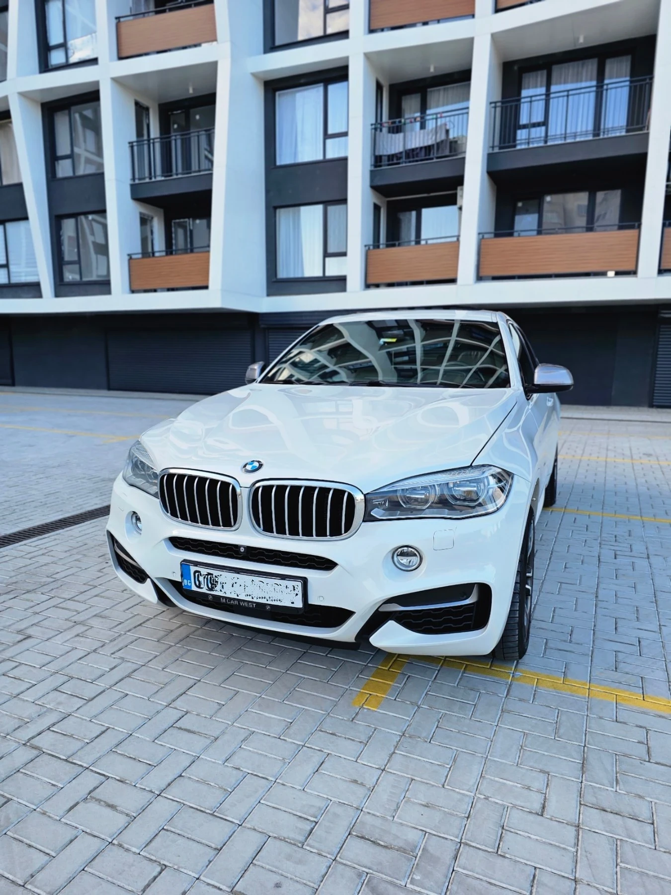 BMW X6 M50d - изображение 3