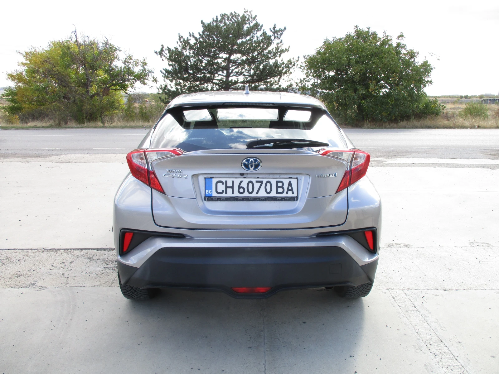 Toyota C-HR 1.8/БЕНЗИН-ХИБРИД/97кс./КАТО НОВА - изображение 5