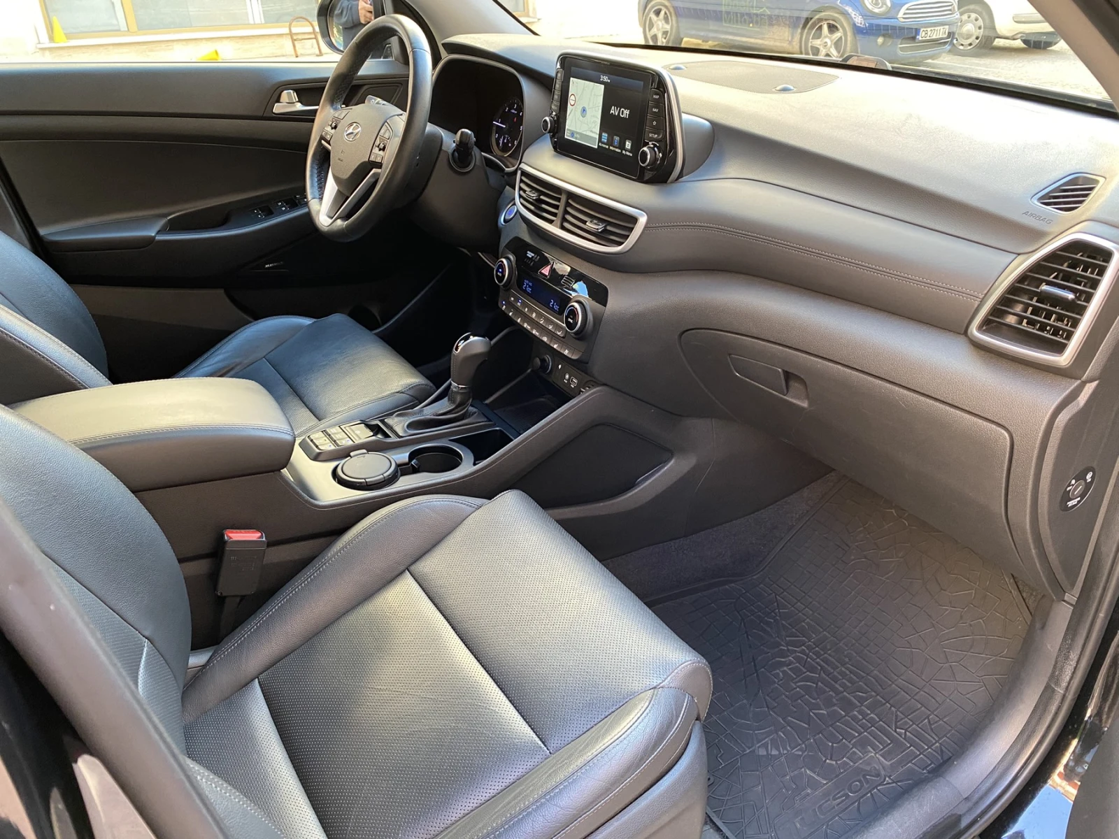 Hyundai Tucson 2.0 CRDI/ 4x4/ 185кс./ Style, снимка 11 - Автомобили и джипове - 54414952