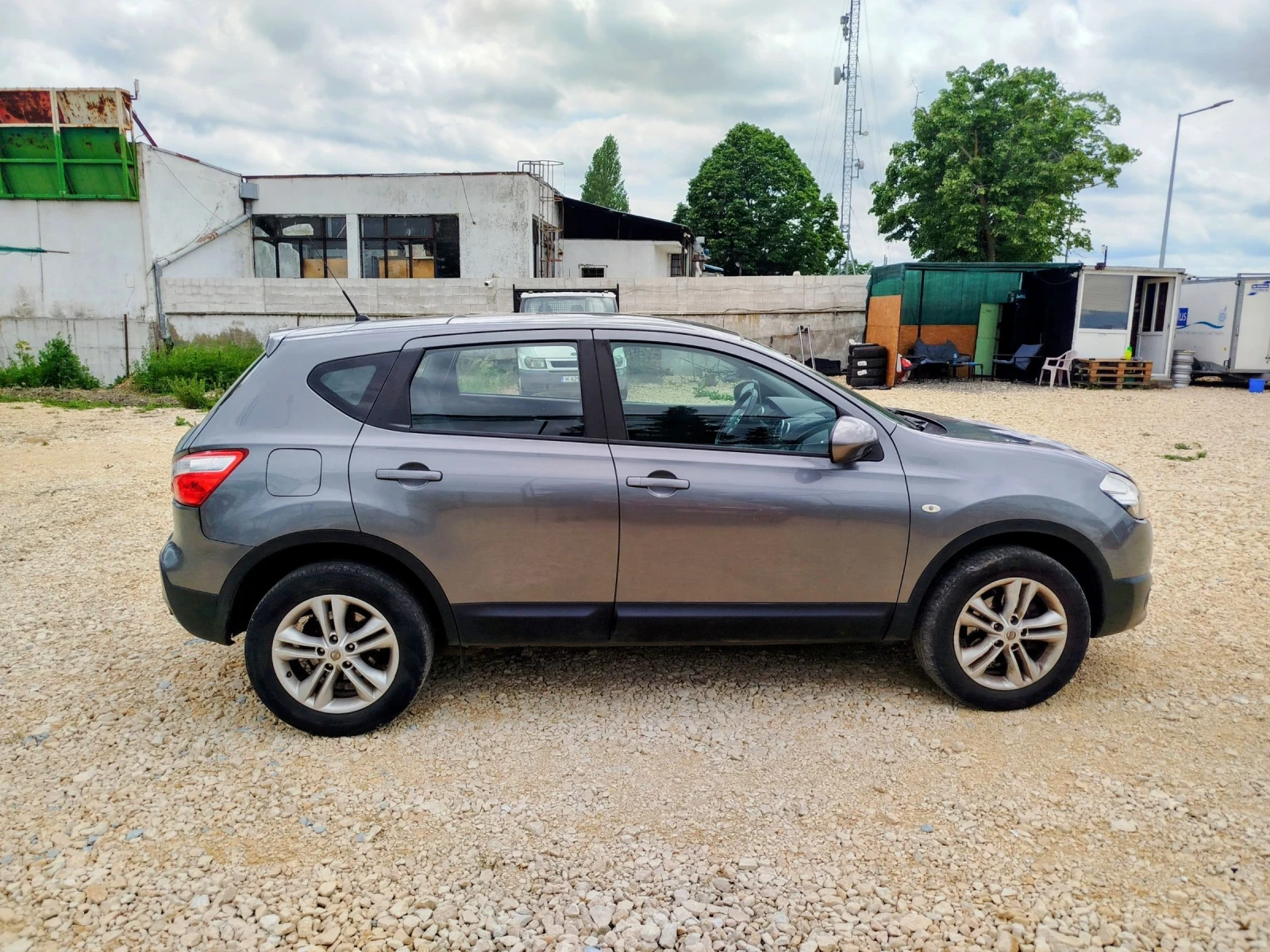 Nissan Qashqai 1.5dci / Панорама , снимка 6 - Автомобили и джипове - 54711784