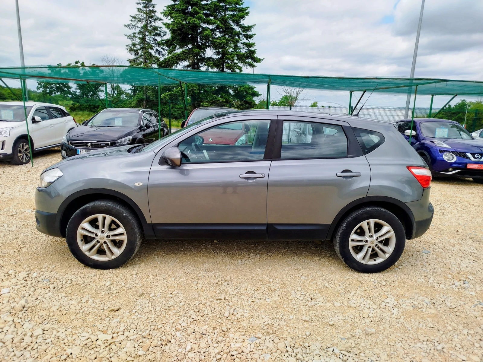 Nissan Qashqai 1.5dci / Панорама , снимка 5 - Автомобили и джипове - 54711784