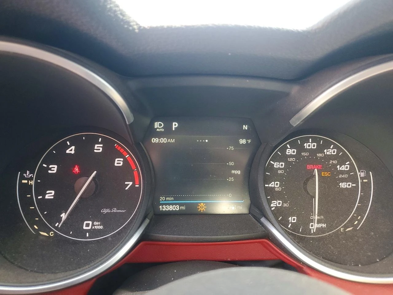 Alfa Romeo Stelvio TI AWD* ОПЦИЯ ЗА ЛИЗИНГ, снимка 9 - Автомобили и джипове - 54711909