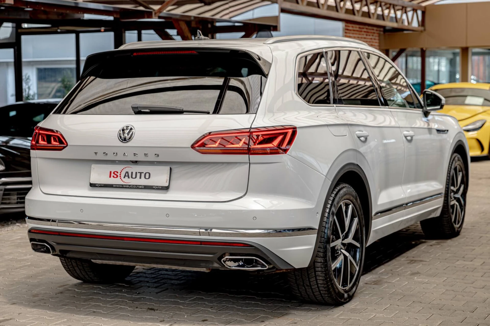 VW Touareg 3.0TDI/ACC/HuD/Virtual/Амбиент/Камера/Lane Assist/, снимка 6 - Автомобили и джипове - 54840339