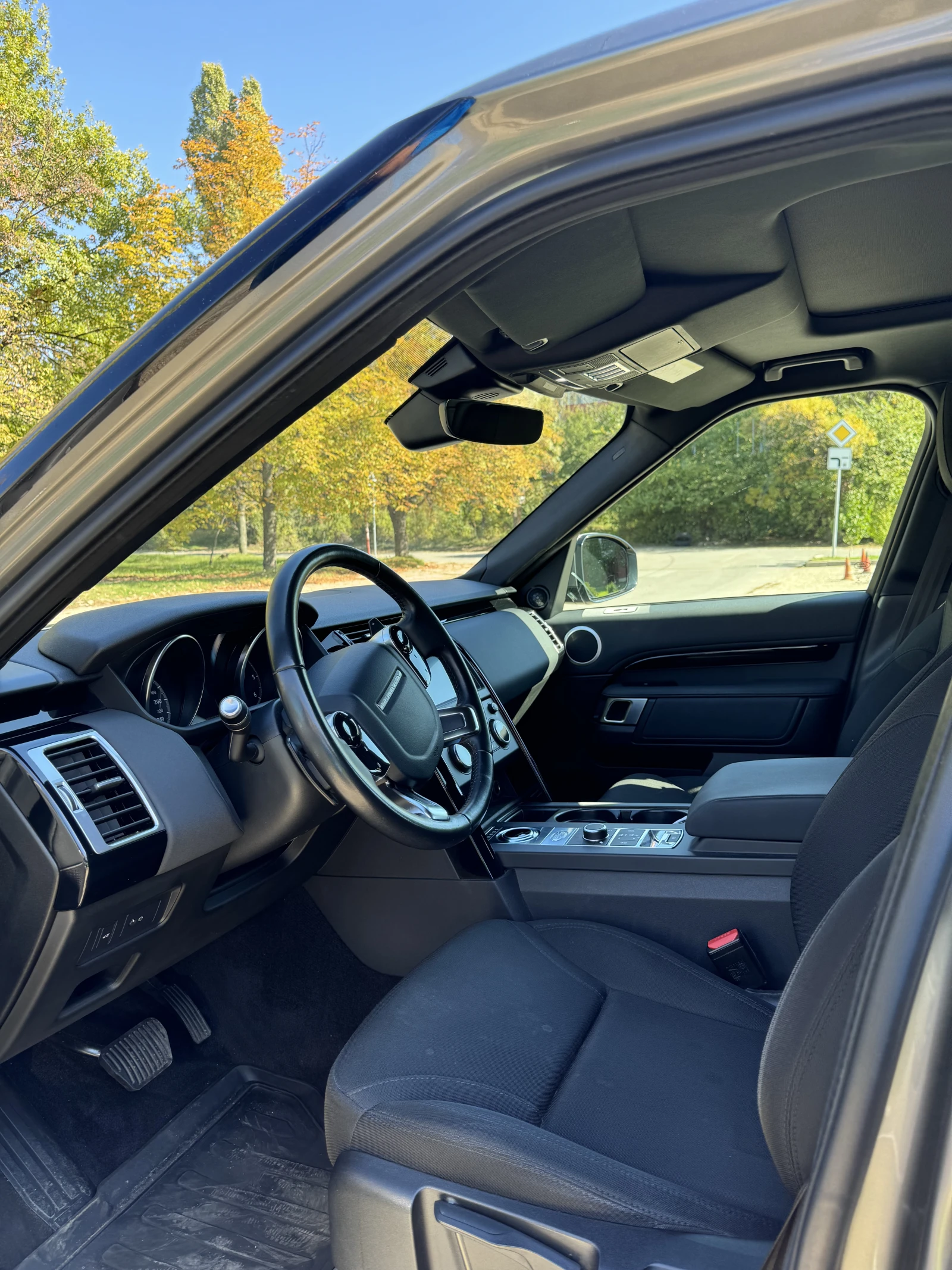 Land Rover Discovery, снимка 5 - Автомобили и джипове - 55047339
