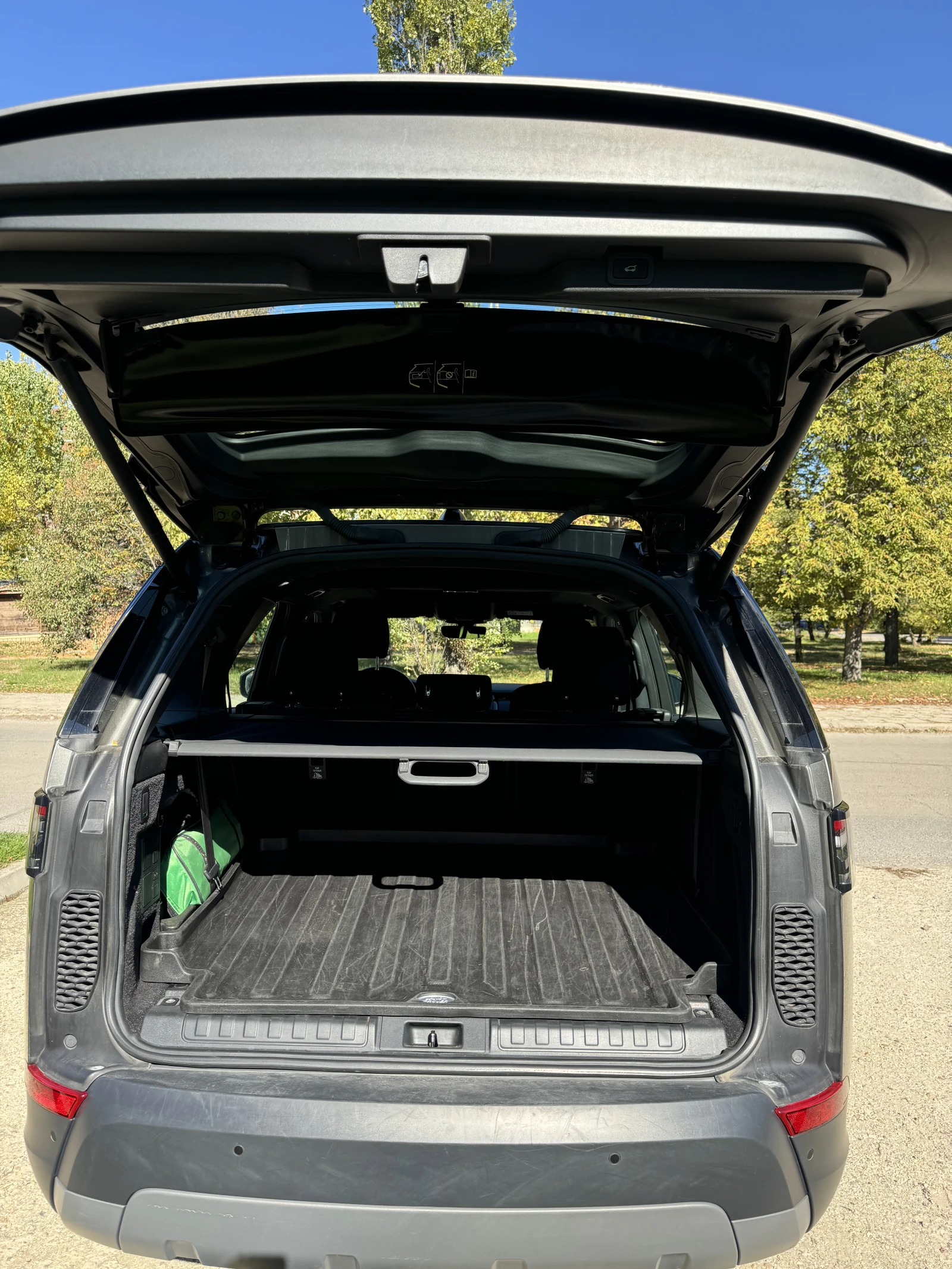 Land Rover Discovery, снимка 10 - Автомобили и джипове - 55047339