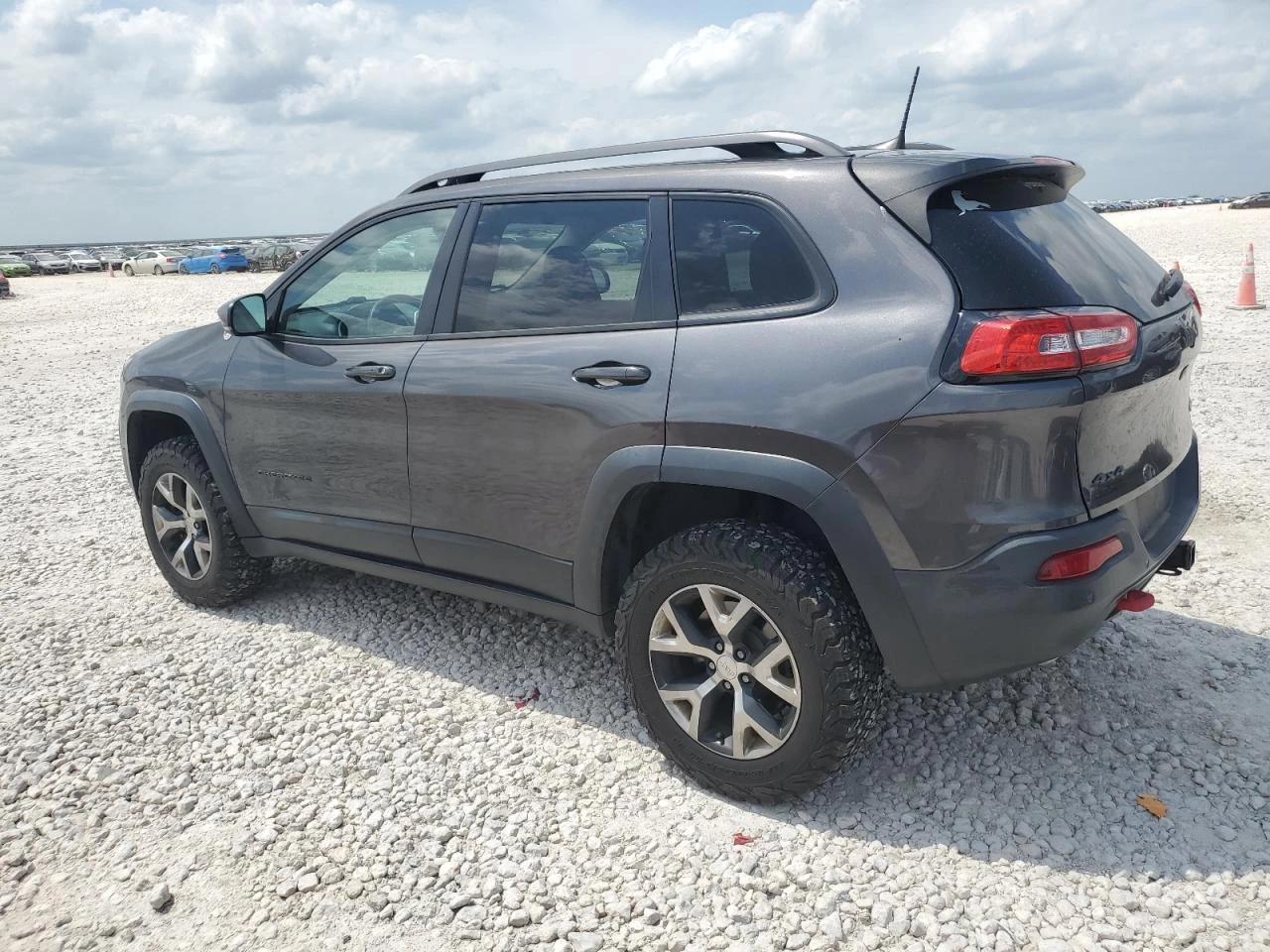 Jeep Cherokee 3.2l Trailhawk, снимка 2 - Автомобили и джипове - 55323289