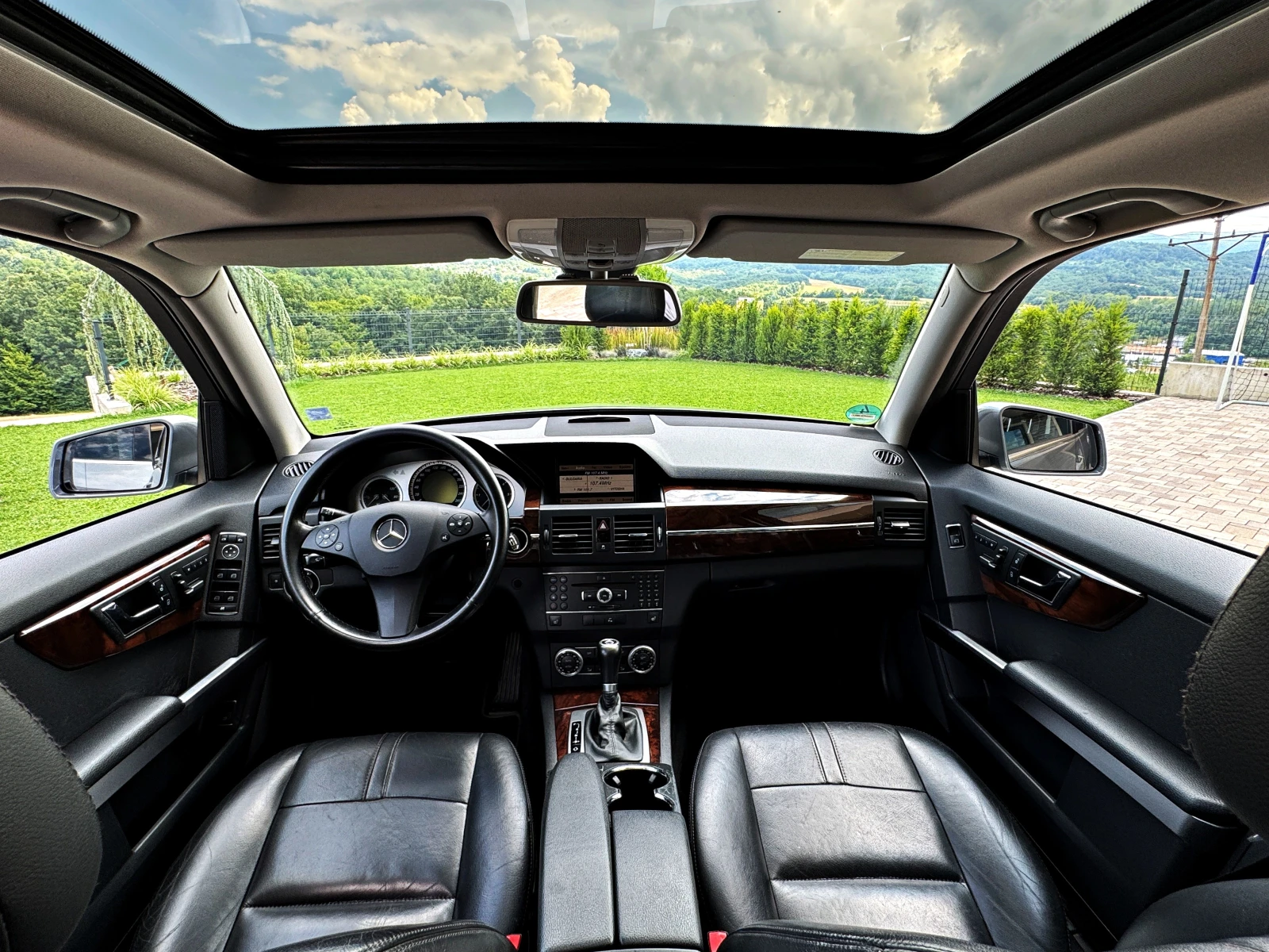 Mercedes-Benz GLK 350CDI Harman/Panorama/TV/Navi/7-G TRONIC, снимка 10 - Автомобили и джипове - 55364431