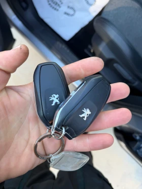 Peugeot 3008 1.2 камера 360, снимка 15