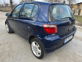 Toyota Yaris 1.0 VVT-i 68кс//КЛИМА//ОТЛИЧЕН, снимка 2