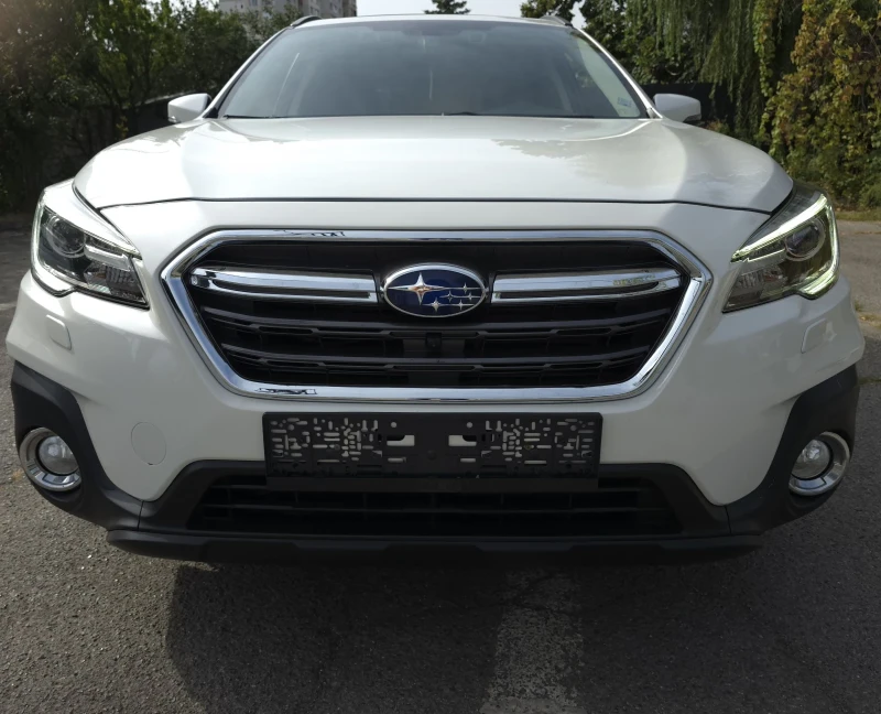 Subaru Outback 2.5 Facelift, снимка 1 - Автомобили и джипове - 47286246