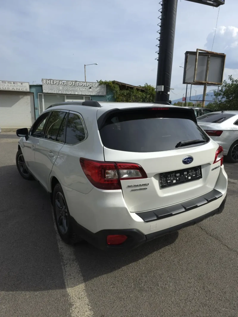 Subaru Outback 2.5 Facelift, снимка 4 - Автомобили и джипове - 47286246