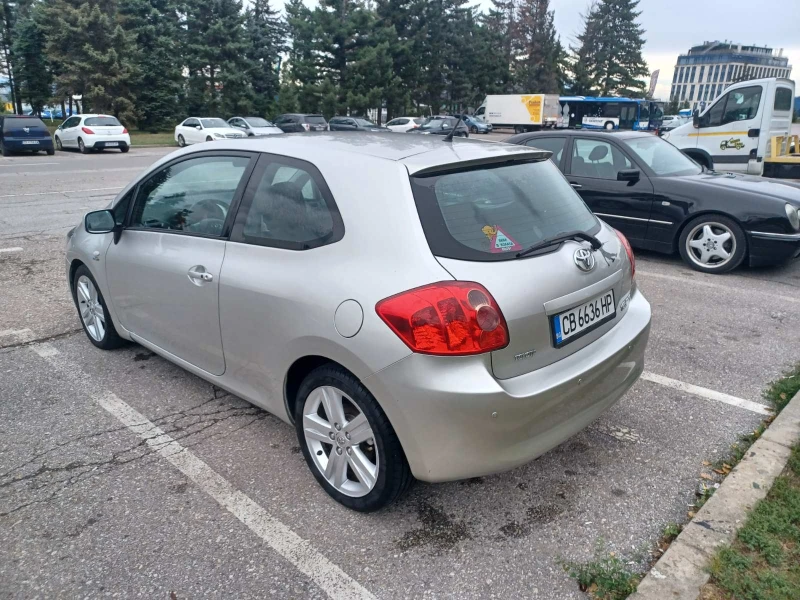 Toyota Auris, снимка 6 - Автомобили и джипове - 47249604