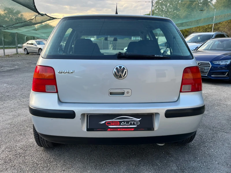 VW Golf 1.4I* 105700KM* КЛИМАТИК* , снимка 6 - Автомобили и джипове - 47357311