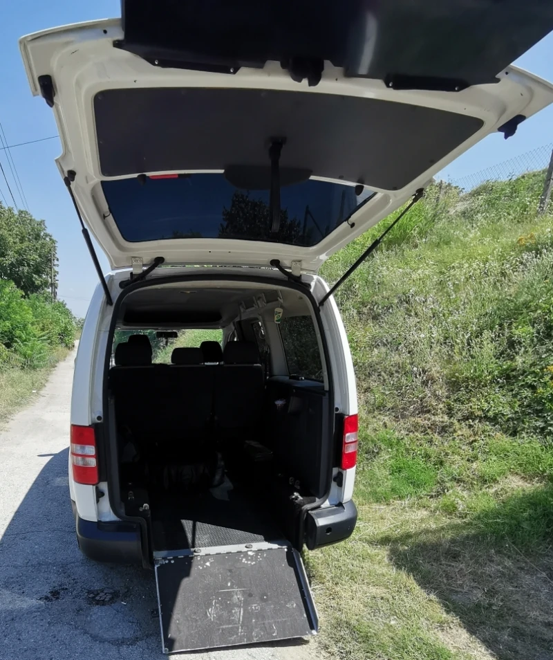 VW Caddy, снимка 10 - Автомобили и джипове - 48947831