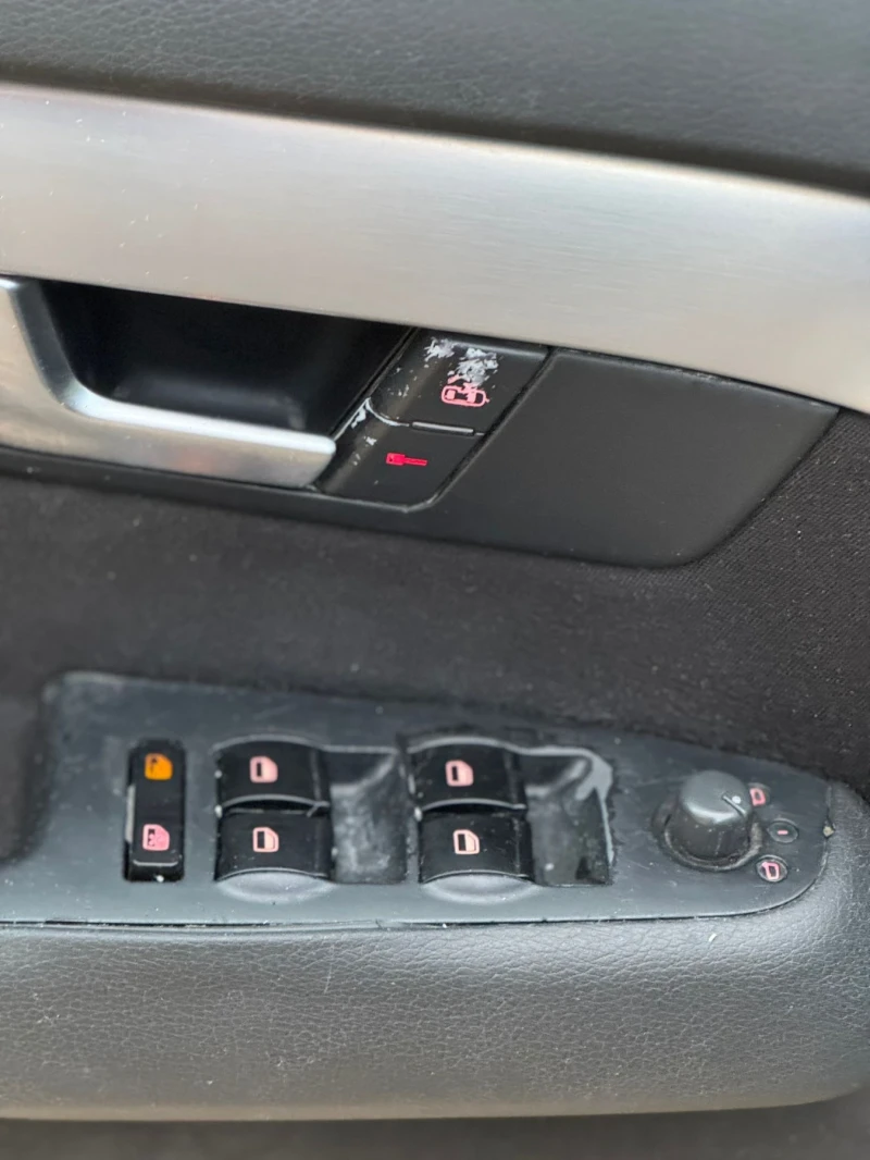 Audi A4, снимка 8 - Автомобили и джипове - 52191937