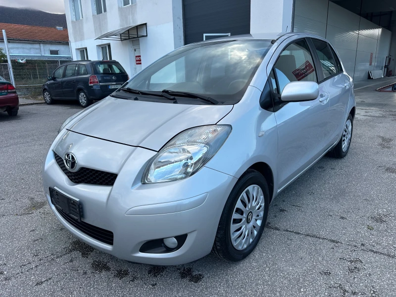 Toyota Yaris 1.4D4d Автоматик Face Lift Италия, снимка 3 - Автомобили и джипове - 52201074