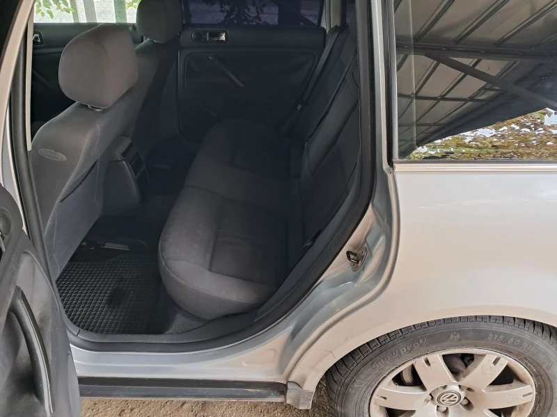 VW Passat 1, 8 Т Газ/бензин , снимка 10 - Автомобили и джипове - 52278917