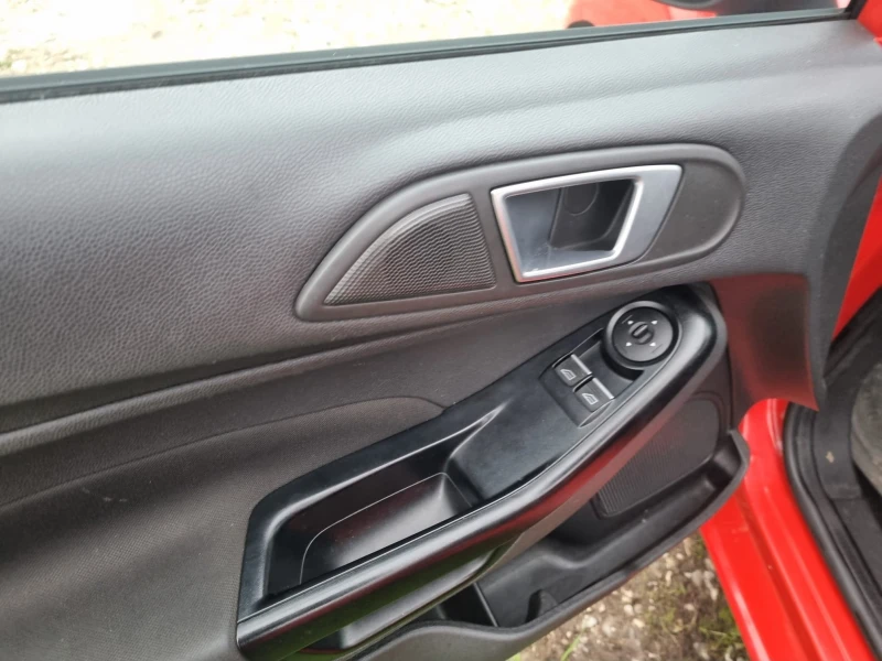 Ford Fiesta 1.25 Trend, снимка 12 - Автомобили и джипове - 52814698