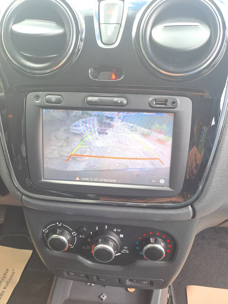 Dacia Lodgy 1.2 Stepway E-6, снимка 14 - Автомобили и джипове - 53036822