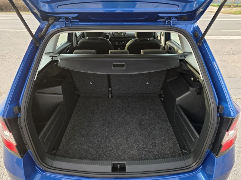 Skoda Fabia 1.2Tsi AUTOMATIC, снимка 15 - Автомобили и джипове - 53048622