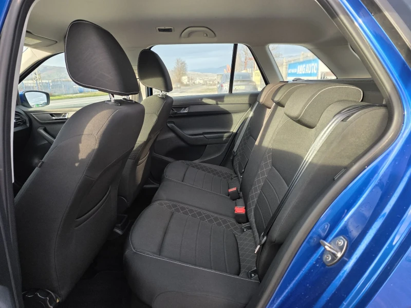 Skoda Fabia 1.2Tsi AUTOMATIC, снимка 8 - Автомобили и джипове - 53048622