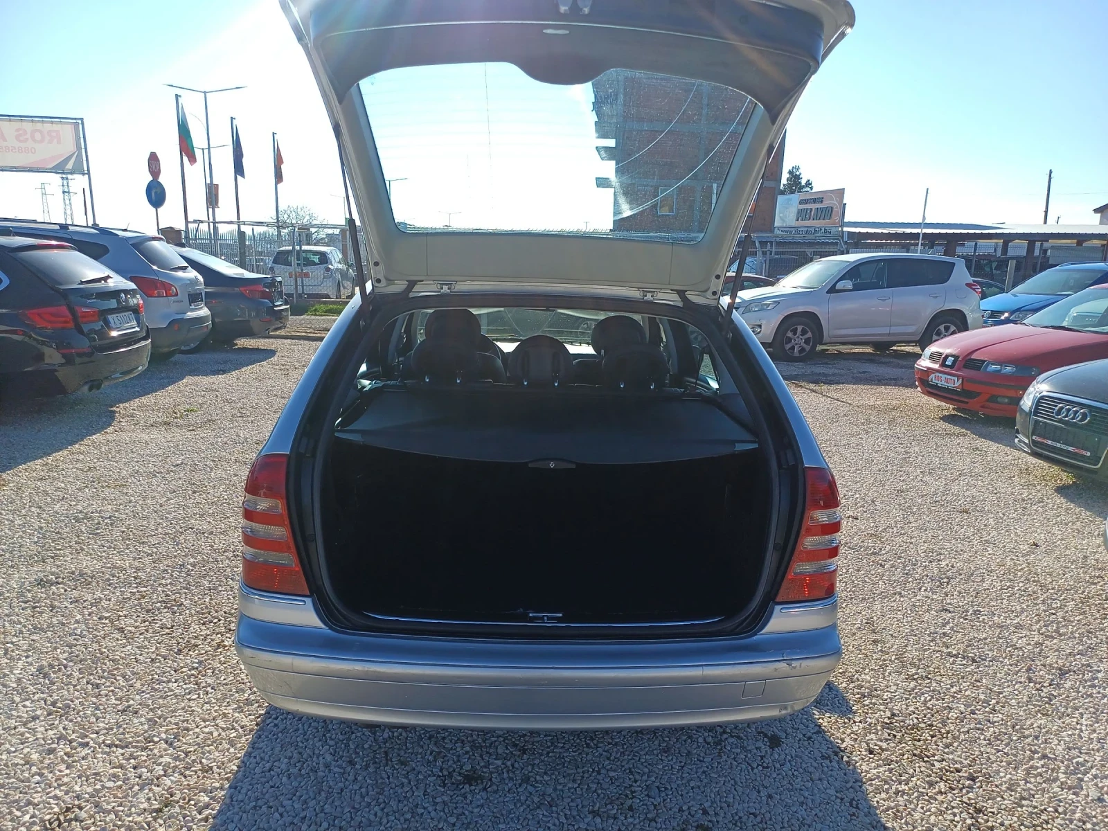 Mercedes-Benz C 320 3.2CDI 224k. Avangard Automatic 100%km, снимка 8 - Автомобили и джипове - 49467584