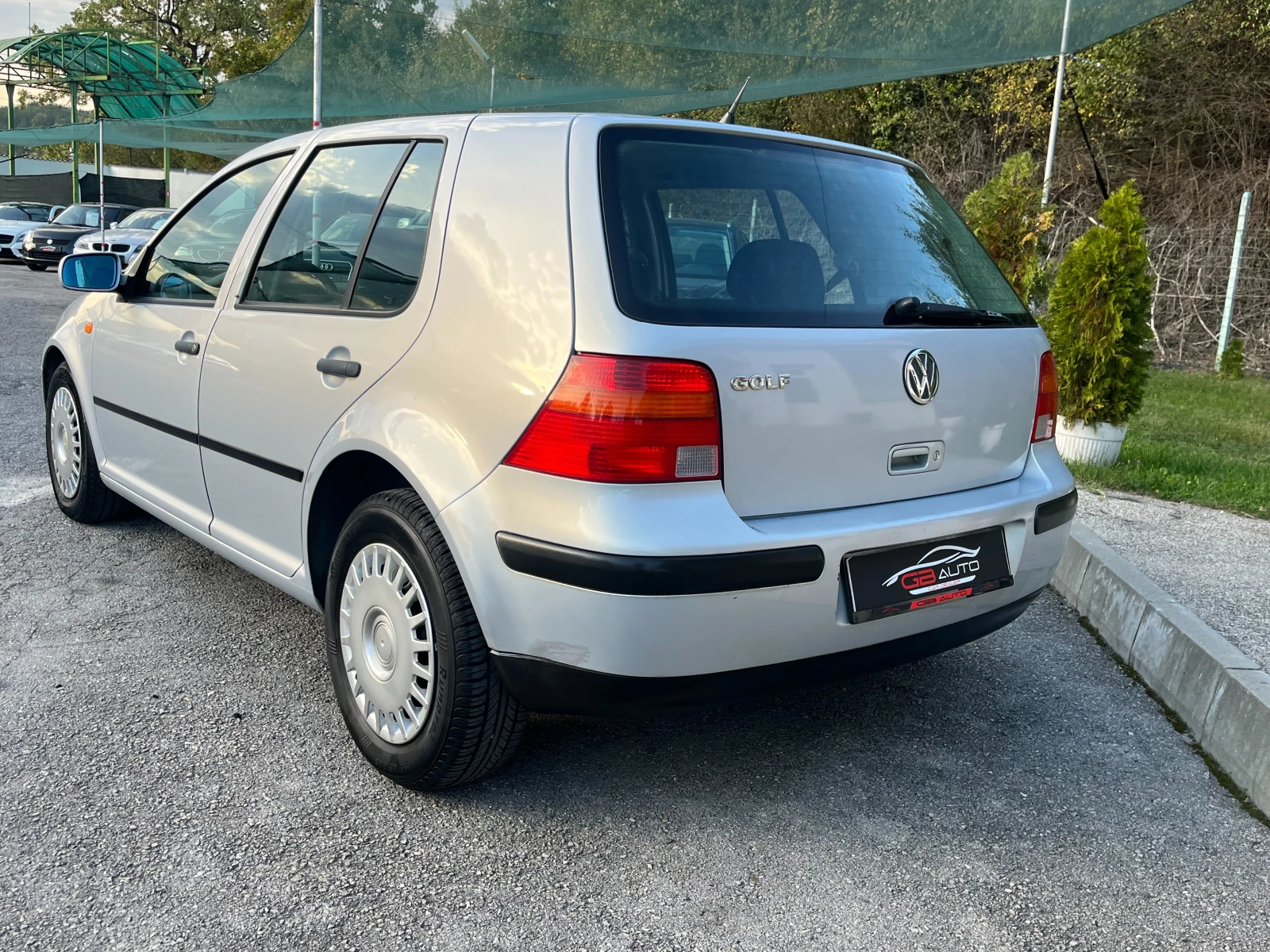 VW Golf 1.4I* 105700KM* КЛИМАТИК*  - изображение 5