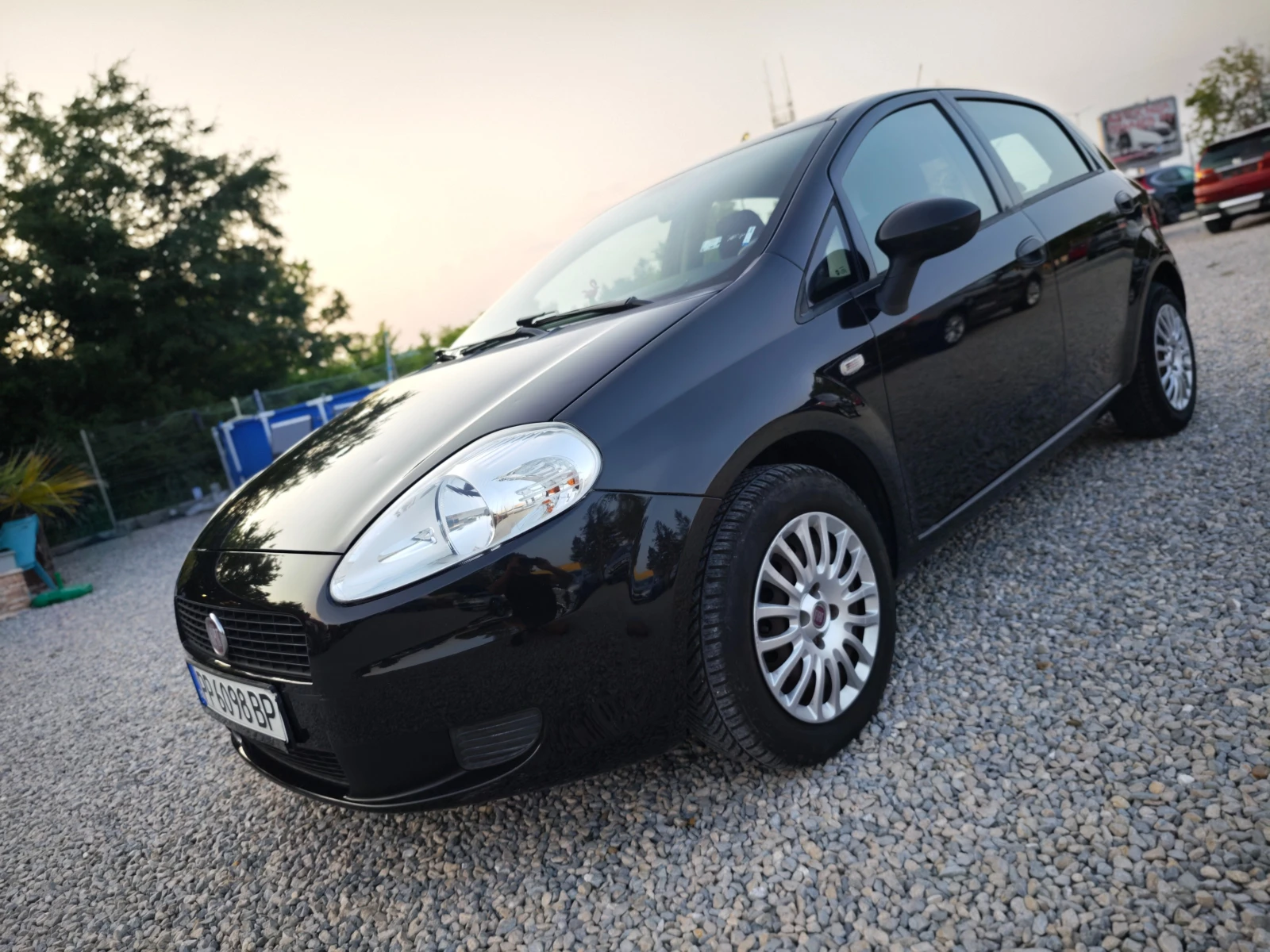 Fiat Punto ВСИЧКО ПЛАТЕНО/ОБСЛУЖЕН - изображение 3