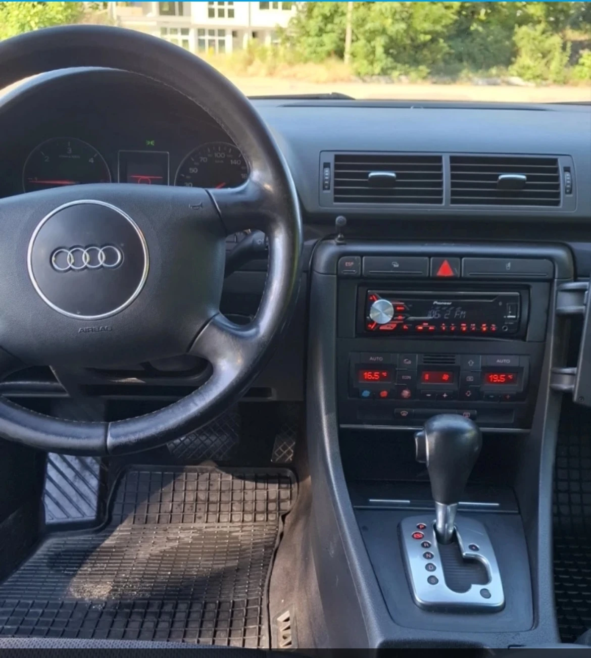 Audi A4 1.9 - изображение 4