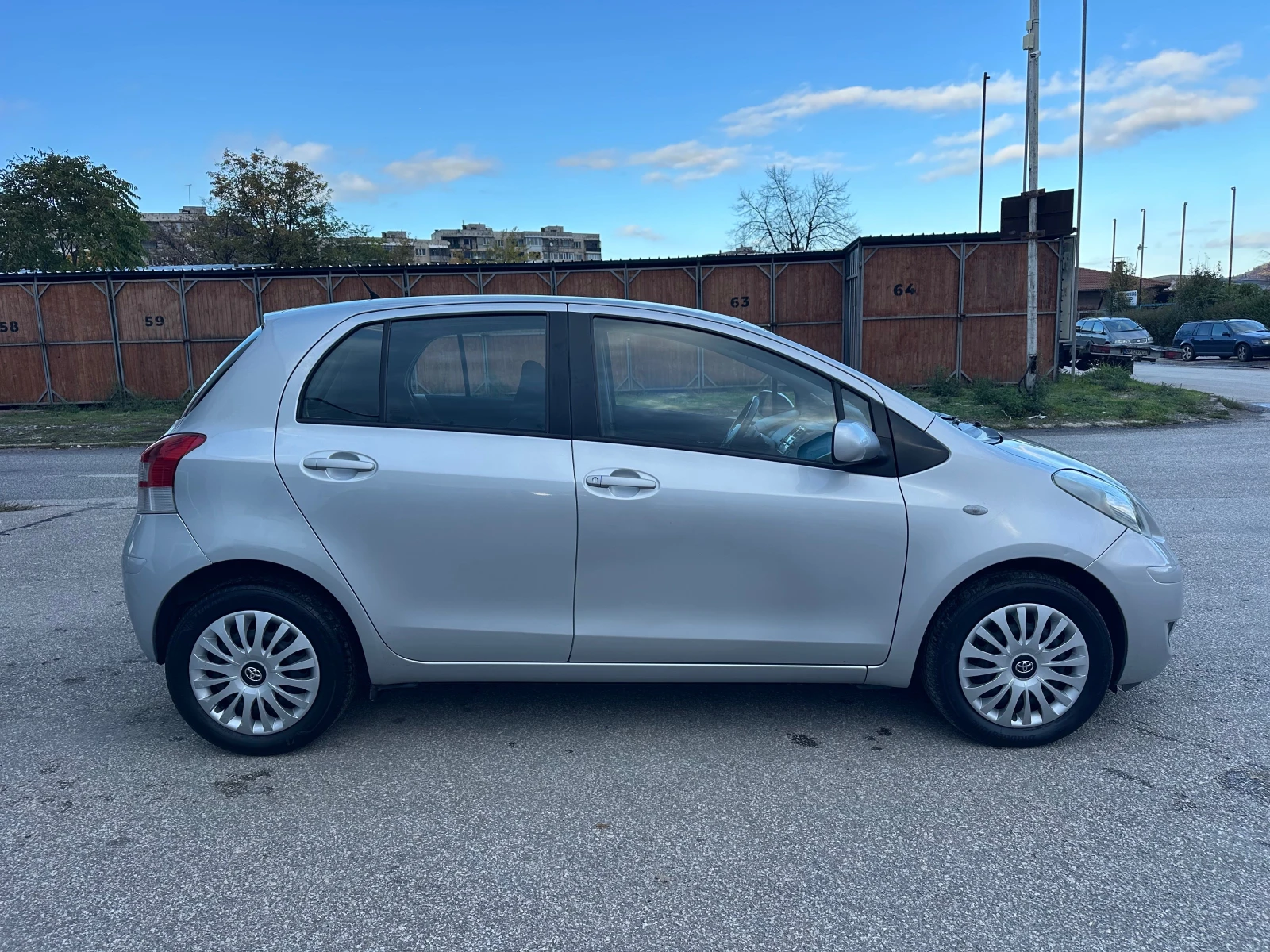 Toyota Yaris 1.4D4d Автоматик Face Lift Италия | Mobile.bg — изображение 8