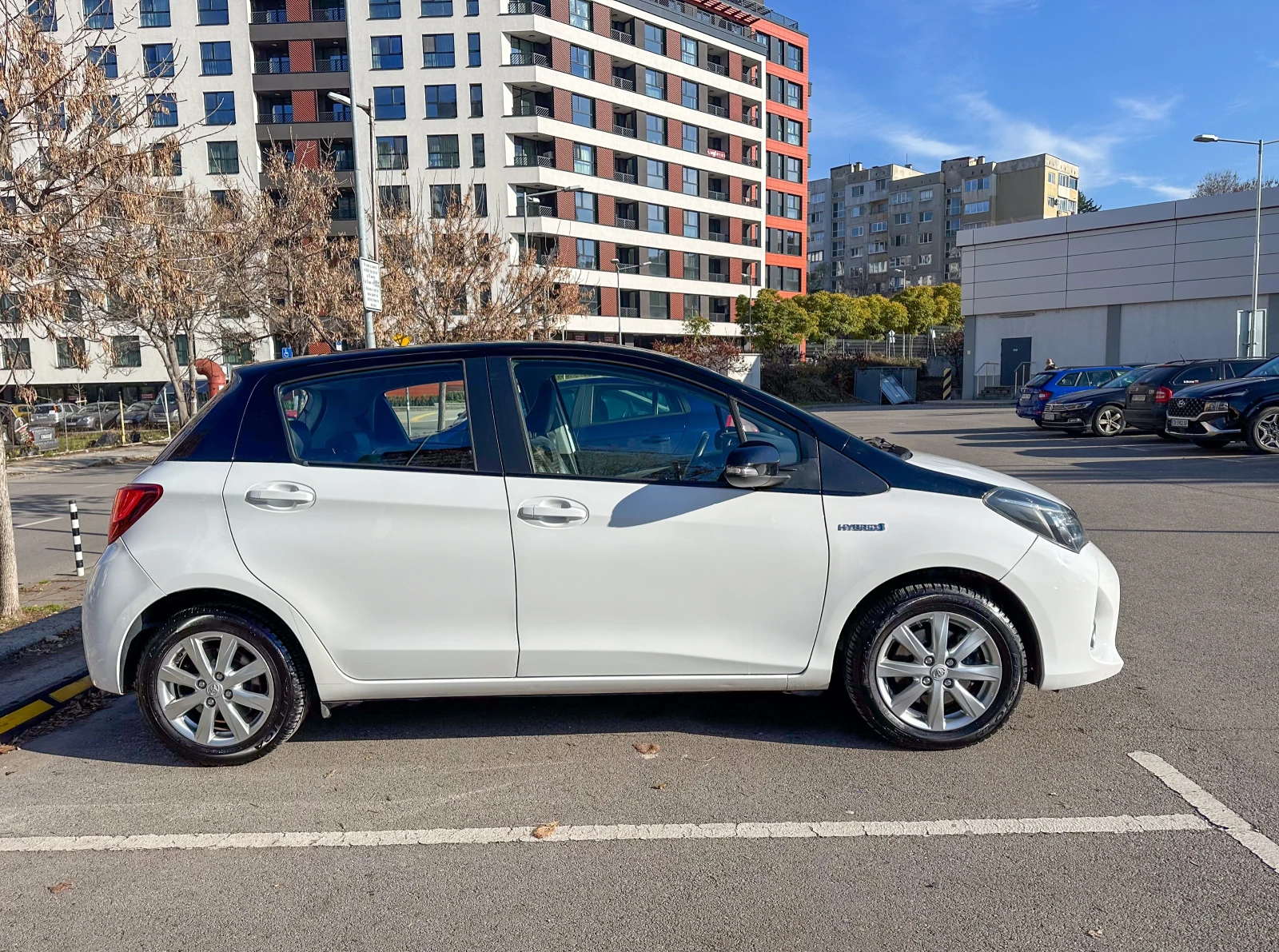 Toyota Yaris  - изображение 3