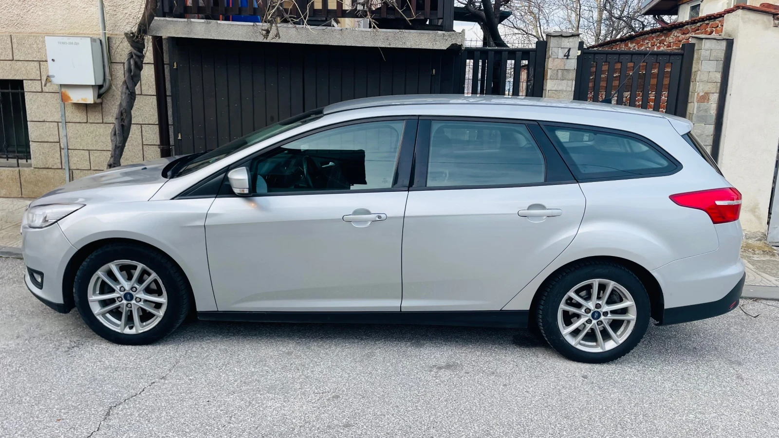 Ford Focus, снимка 4 - Автомобили и джипове - 54335414