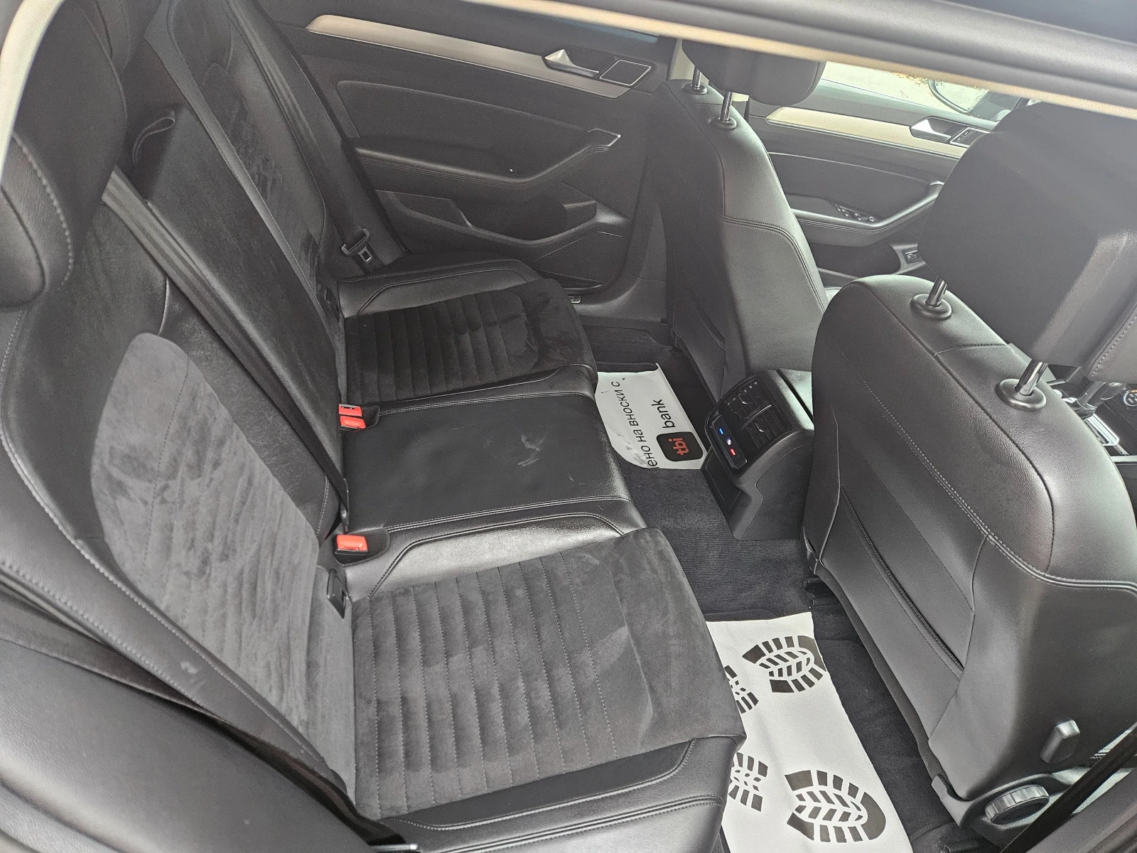 VW Passat B8 COMFORTLINE 7DSG, снимка 11 - Автомобили и джипове - 54561270