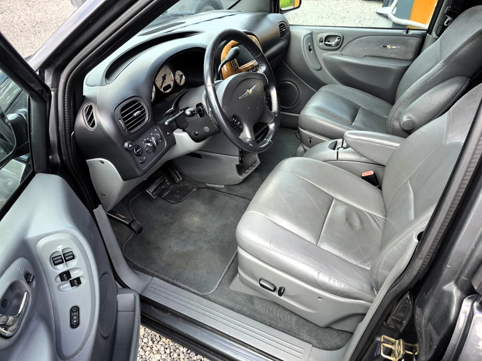 Chrysler Gr.voyager 3.3LPG/4x4/Automatic/7����� | Mobile.bg � ����������� 7