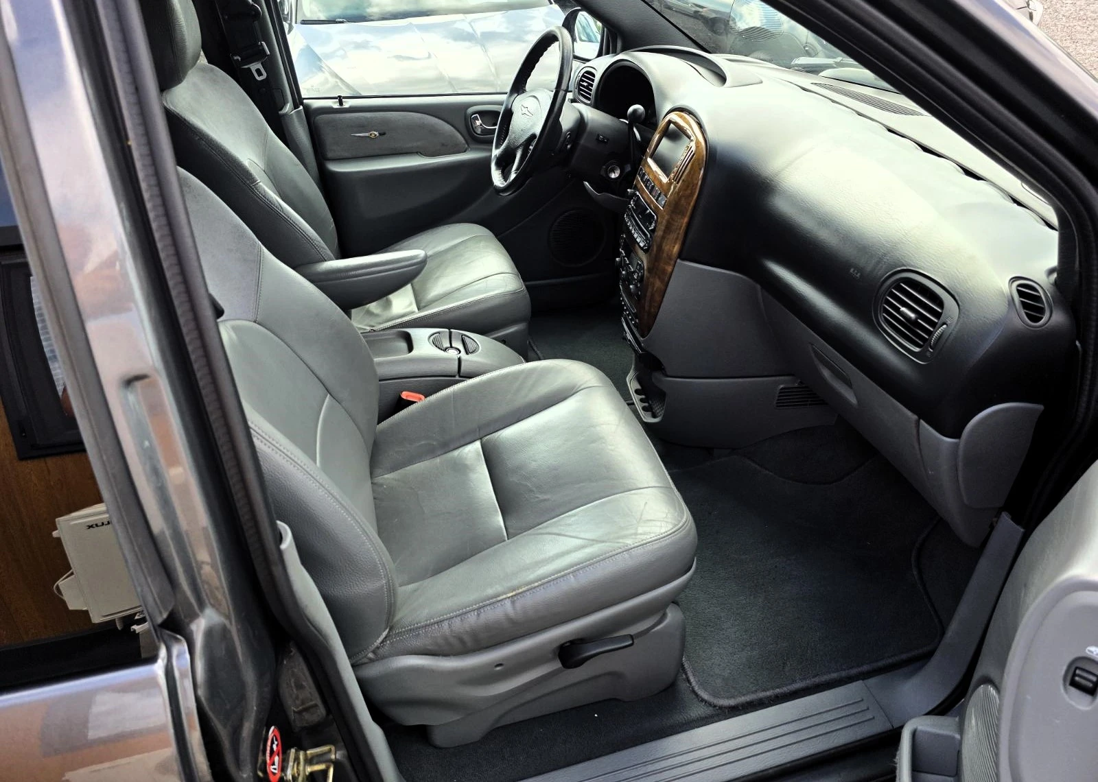 Chrysler Gr.voyager 3.3LPG/4x4/Automatic/7����� | Mobile.bg � ����������� 10